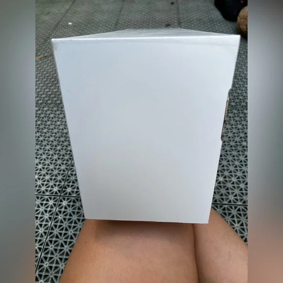 Modern White Wall Shelf - Picture 7 of 11